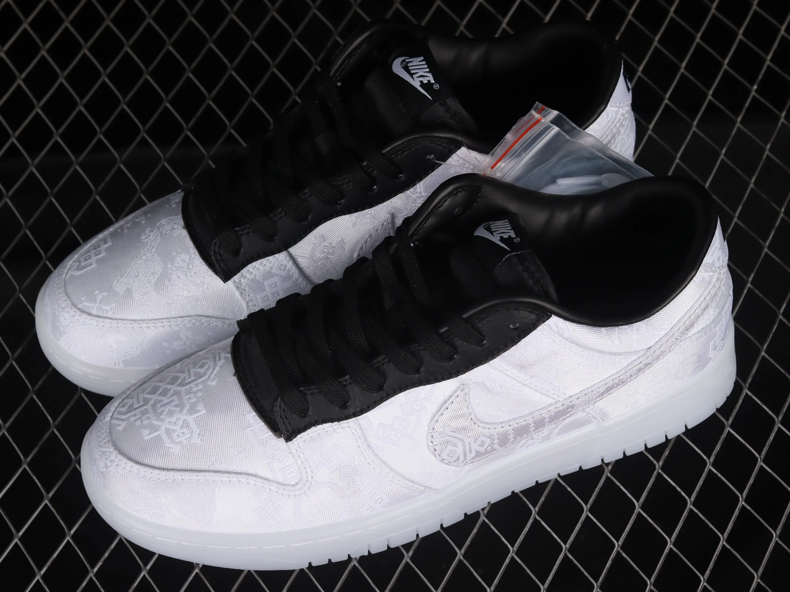 All Categories Nk SB Dunk Series Nk SB Dunk Low Low-top sneakers #ZG version Nk Dunk Low x Fragment